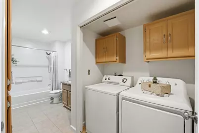 72 Bayside Ct, Richmond, CA 94804 - Photo 17