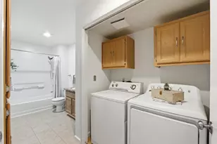 72 Bayside Ct, Richmond, CA 94804 - Photo 17