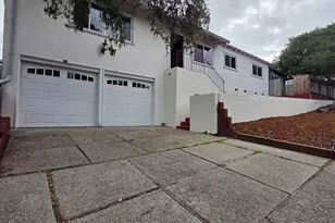 1113 Buena Vista Ave, Pacific Grove, CA 93950 - Photo 11