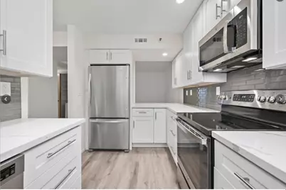 1 Laurel St 202, San Carlos, CA 94070 - Photo 1