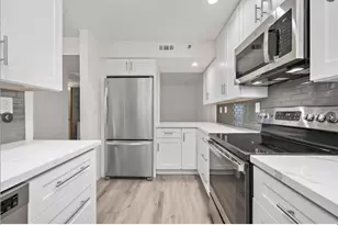 1 Laurel St 202, San Carlos, CA 94070 - Photo 1