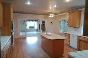 1388 Sonnys Way, Hollister, CA 95023 - Photo 11