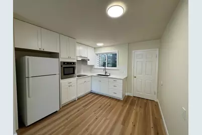 370 Bartlett St 2, San Francisco, CA 94110 - Photo 17