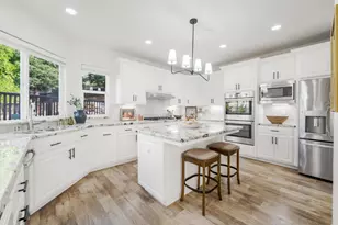 2360 Sunflower Cir, Gilroy, CA 95020 - Photo 19