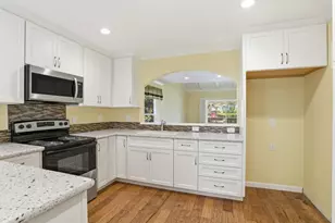 6361 Whaley Dr, San Jose, CA 95135 - Photo 9