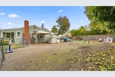 2262 Louis Rd, Palo Alto, CA 94303 - Photo 31