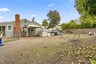 2262 Louis Rd, Palo Alto, CA 94303 - Photo 31