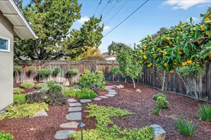 12058 Candy Ln, Saratoga, CA 95070 - Photo 17