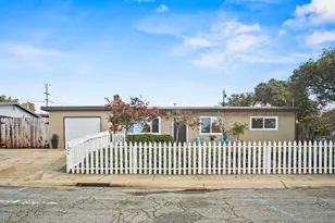 1080 Douglas Ct, Seaside, CA 93955 - Photo 1