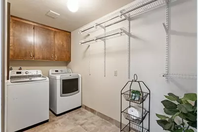 30 Donnas Ln, Hollister, CA 95023 - Photo 17