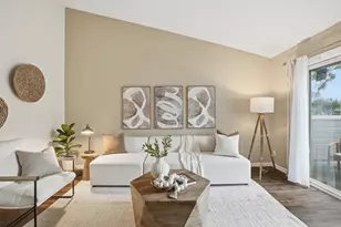 371 Shadow Run Dr, San Jose, CA 95110 - Photo 1