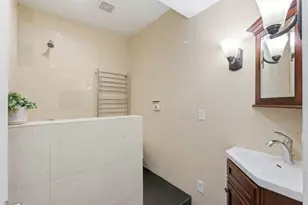 203 Peppermint Tree Ter 8, Sunnyvale, CA 94086 - Photo 9