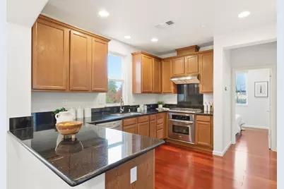 203 Peppermint Tree Ter 8, Sunnyvale, CA 94086 - Photo 15