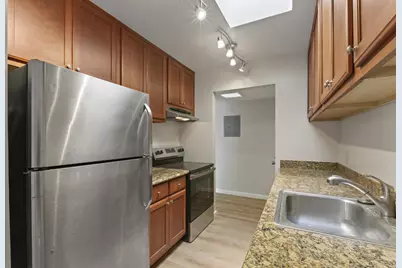 500 W Middlefield Rd 18, Mountain View, CA 94043 - Photo 13