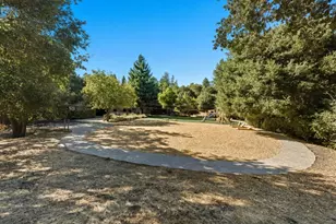 27464 Altamont Rd, Los Altos Hills, CA 94022 - Photo 27