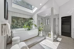 27464 Altamont Rd, Los Altos Hills, CA 94022 - Photo 13