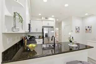566 Almaden Walk Loop, San Jose, CA 95125 - Photo 13
