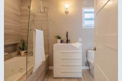 1113 Presidio Blvd, Pacific Grove, CA 93950 - Photo 17