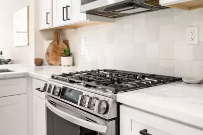 833 Swallowtail Ct, Brisbane, CA 94005 - Photo 13