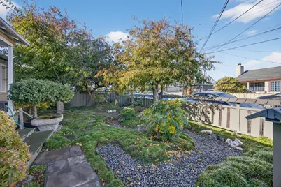 1318 Huron Ave, San Mateo, CA 94401 - Photo 3
