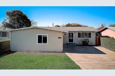463 Larkspur Dr, East Palo Alto, CA 94303 - Photo 1