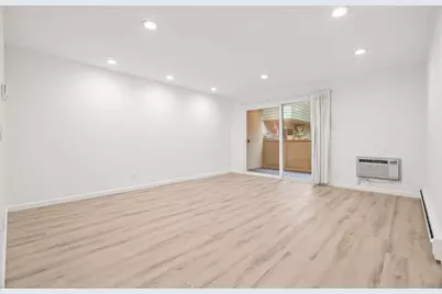 1033 Crestview Dr 207, Mountain View, CA 94040 - Photo 9