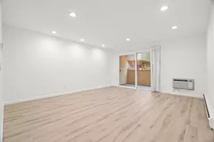 1033 Crestview Dr 207, Mountain View, CA 94040 - Photo 9