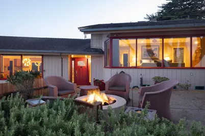 1209 Ocean View Blvd, Pacific Grove, CA 93950 - Photo 11