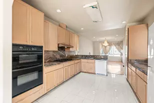 1383 Bacon St, San Francisco, CA 94134 - Photo 21