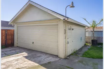 33 Roosevelt St, Watsonville, CA 95076 - Photo 41