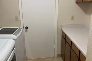 1051 Padre Dr 7, Salinas, CA 93901 - Photo 11