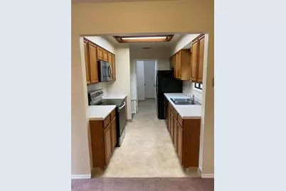 1051 Padre Dr 7, Salinas, CA 93901 - Photo 7