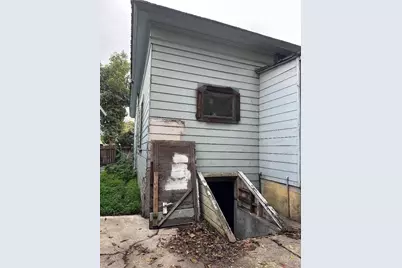 417 E Saint James St, San Jose, CA 95112 - Photo 15