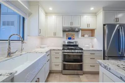 250 Forest Ridge Rd 27, Monterey, CA 93940 - Photo 17