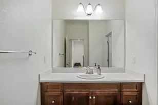 2126 Grapevine Dr, Livingston, CA 95334 - Photo 5