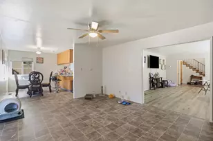 503 W Fox Ct, Redwood City, CA 94061 - Photo 11
