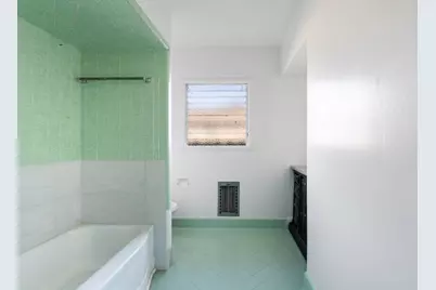 653 South St, Hollister, CA 95023 - Photo 17