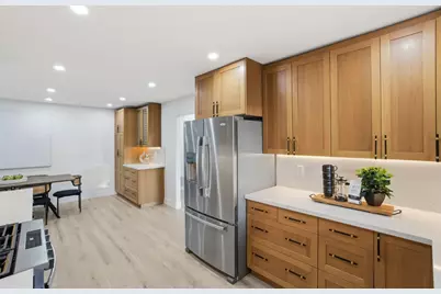 1666 Center Ridge Dr, San Jose, CA 95121 - Photo 9