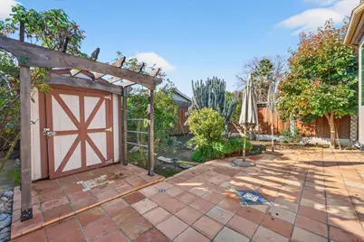 1043 Locust St, San Jose, CA 95110 - Photo 51