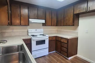 1807 Cherokee Dr 3, Salinas, CA 93906 - Photo 9