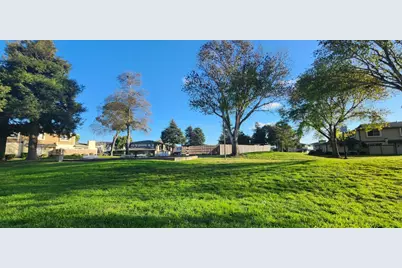 1807 Cherokee Dr 3, Salinas, CA 93906 - Photo 7