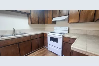 1807 Cherokee Dr 3, Salinas, CA 93906 - Photo 11