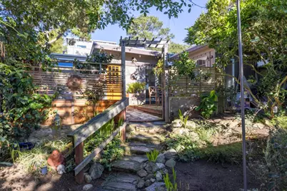 1171 Presidio Blvd, Pacific Grove, CA 93950 - Photo 25