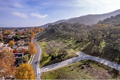 2884 Berwick Ave, Gilroy, CA 95020 - Photo 11