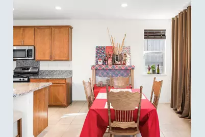390 Tanoak St, Hollister, CA 95023 - Photo 7