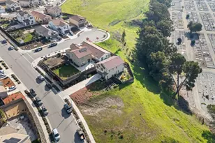 390 Tanoak St, Hollister, CA 95023 - Photo 19