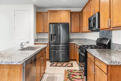 390 Tanoak St, Hollister, CA 95023 - Photo 5