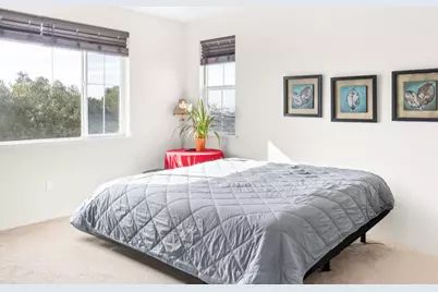 390 Tanoak St, Hollister, CA 95023 - Photo 9