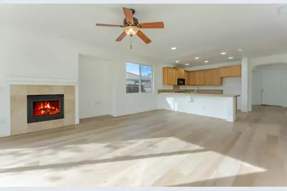 1078 Silver Spur Way, Plumas Lake, CA 95961 - Photo 17