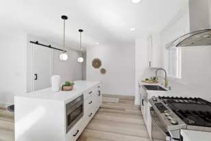 4887 Mary Jane Way, San Jose, CA 95124 - Photo 9